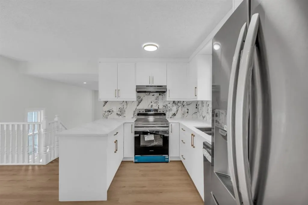 122 Sandstone Drive NW