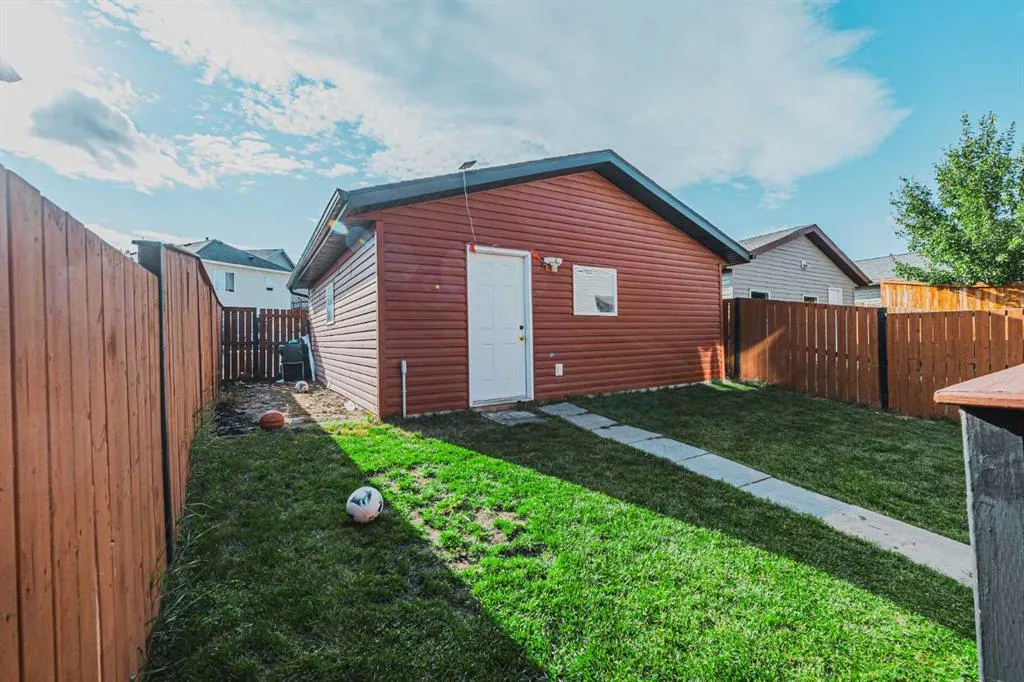 9249 Saddlebrook Drive NE