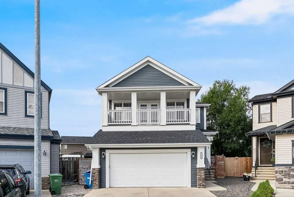 113 Copperpond Bay SE