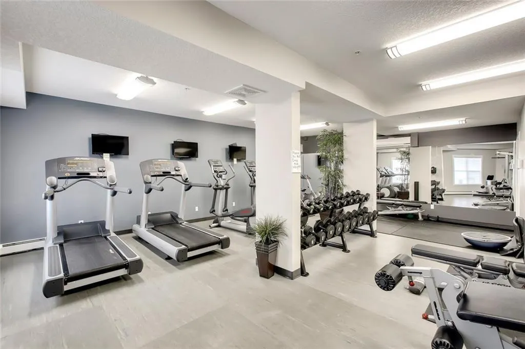 402 MARQUIS Lane SE, #405