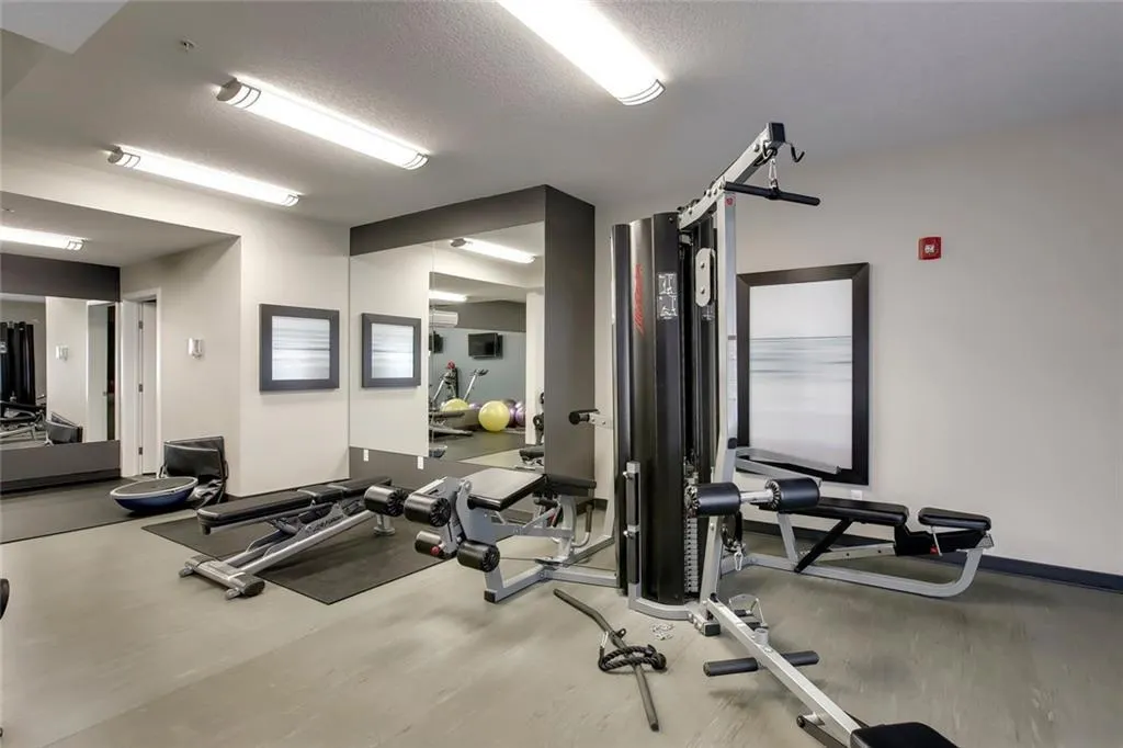 402 MARQUIS Lane SE, #405