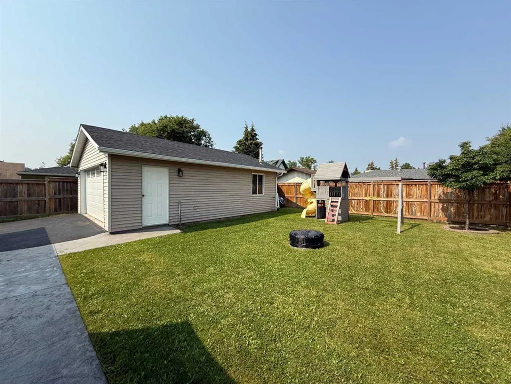 129 Wapiti Crescent