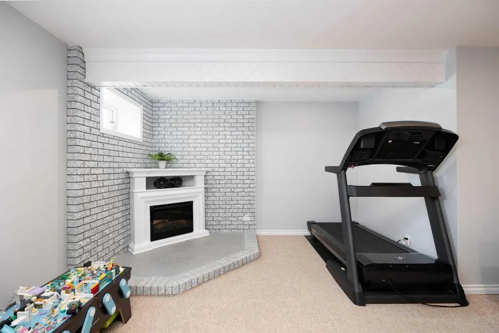 129 Wapiti Crescent