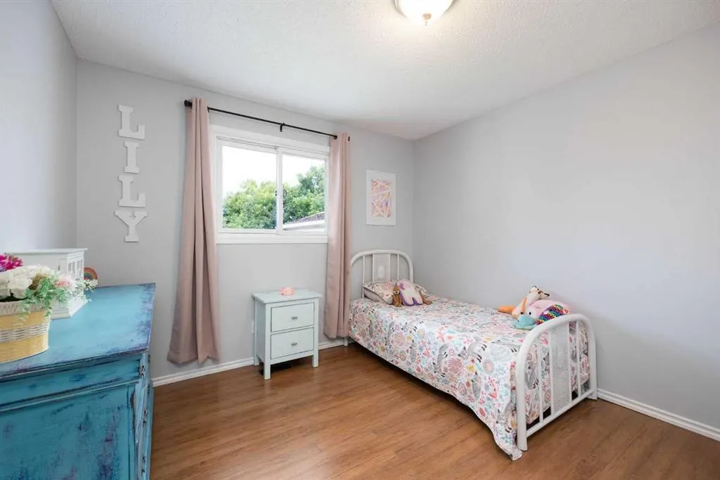 129 Wapiti Crescent