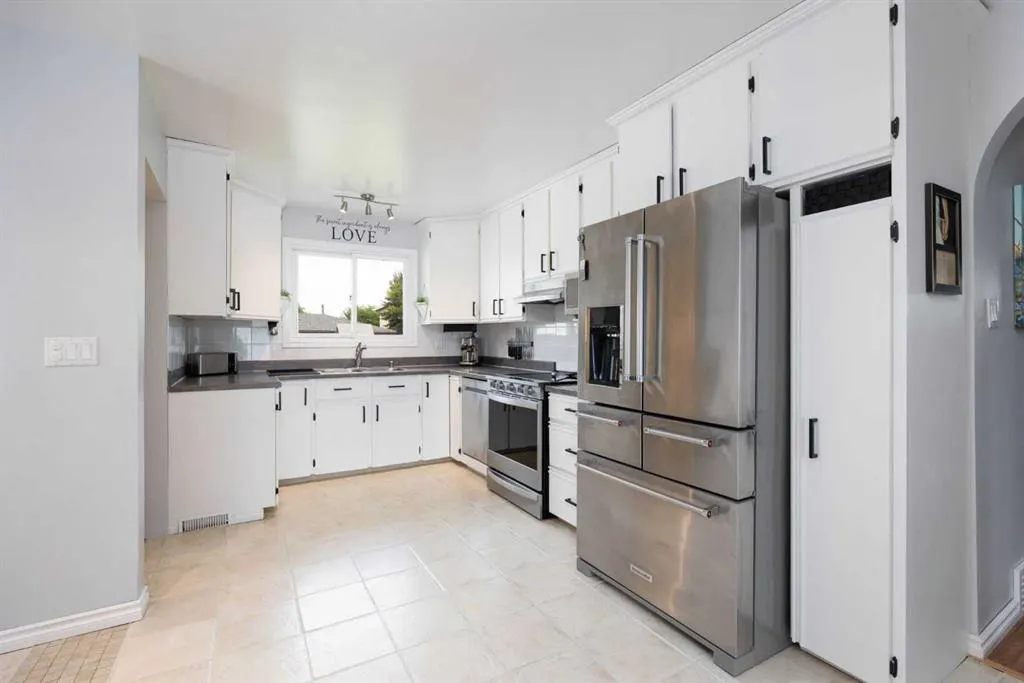 129 Wapiti Crescent