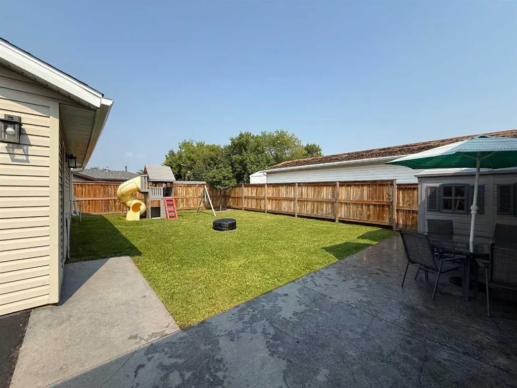 129 Wapiti Crescent
