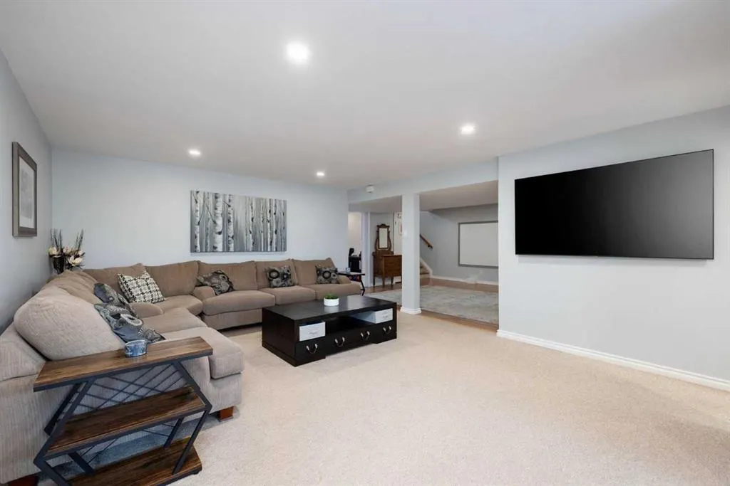 129 Wapiti Crescent