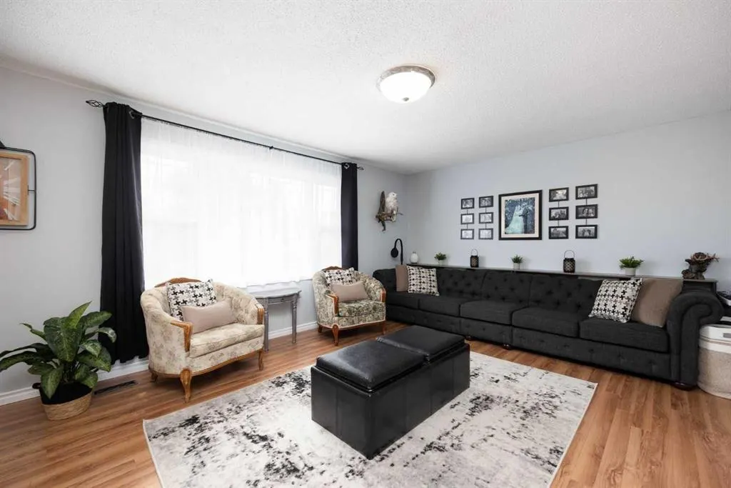 129 Wapiti Crescent
