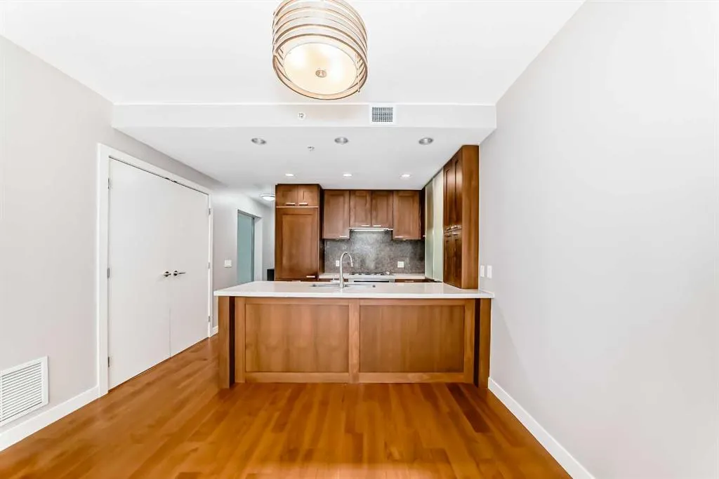 222 Riverfront Avenue SW, #521