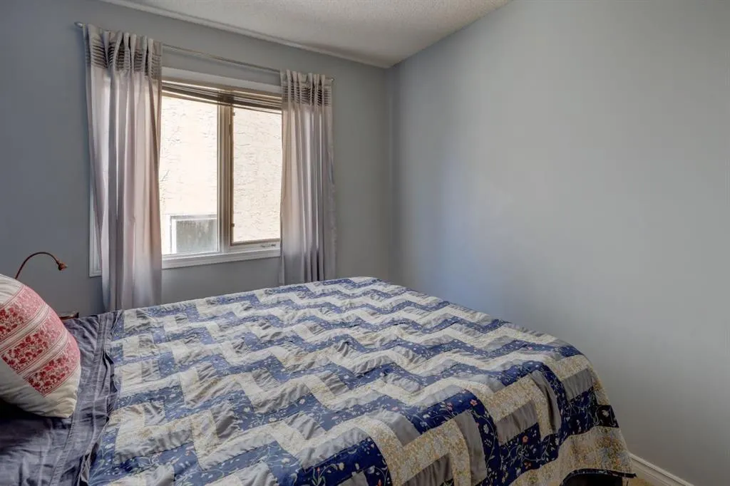 36 Macewan Meadow Rise NW