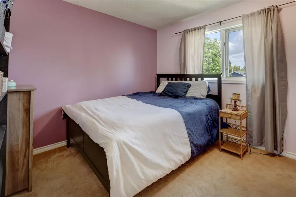 36 Macewan Meadow Rise NW