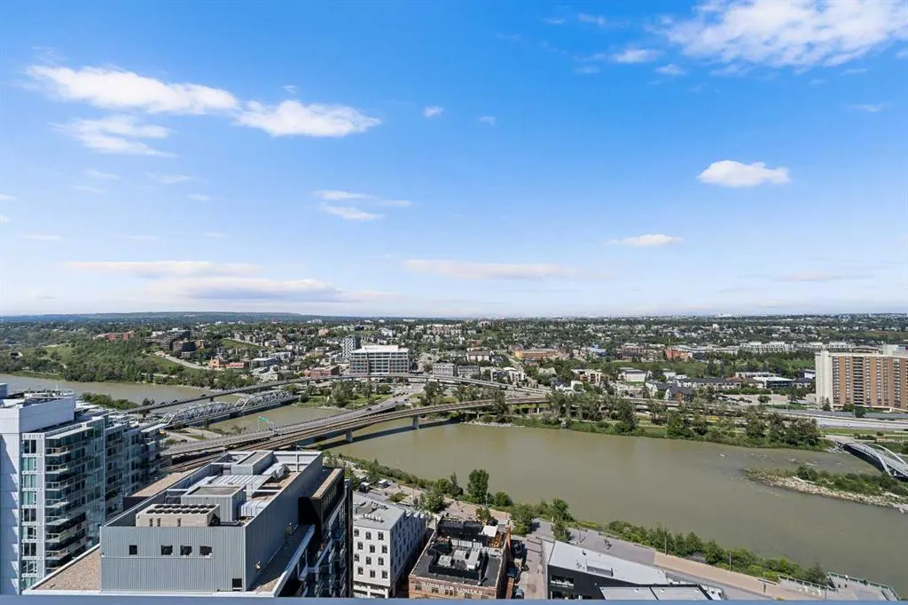 615 6 Avenue SE, #801