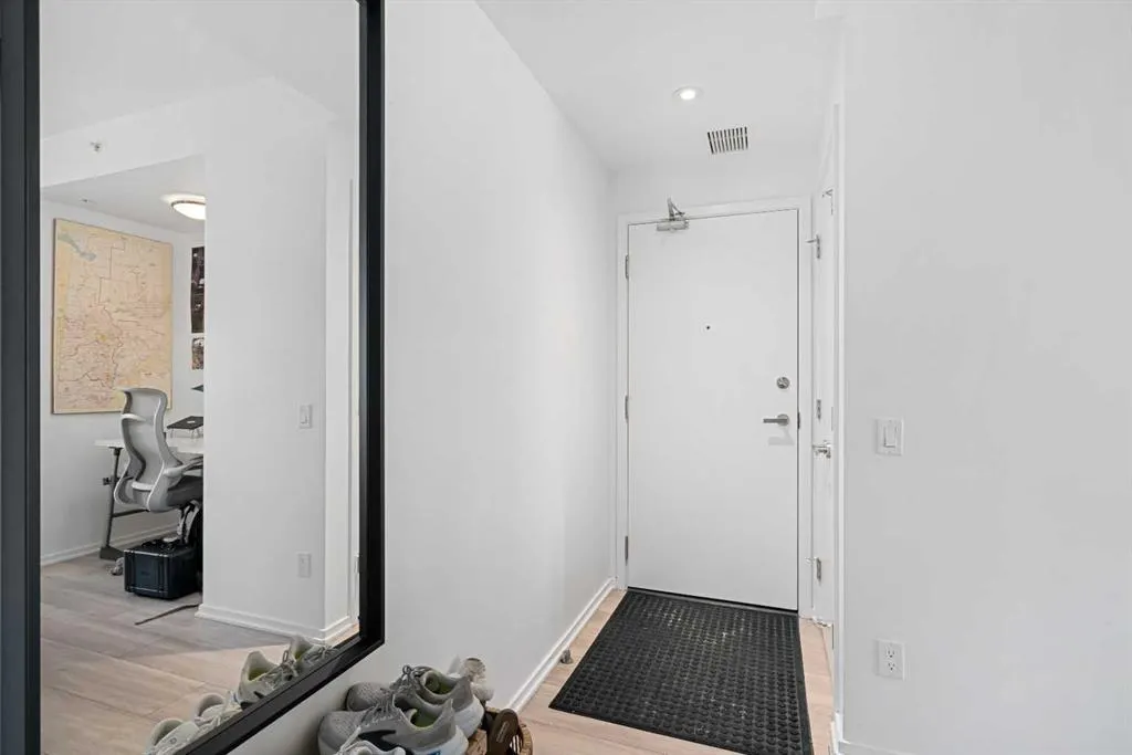 615 6 Avenue SE, #801
