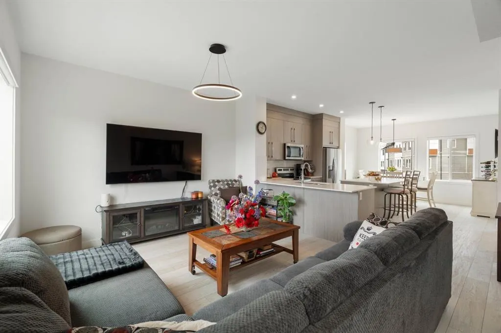335 Creekside Boulevard SW, #501