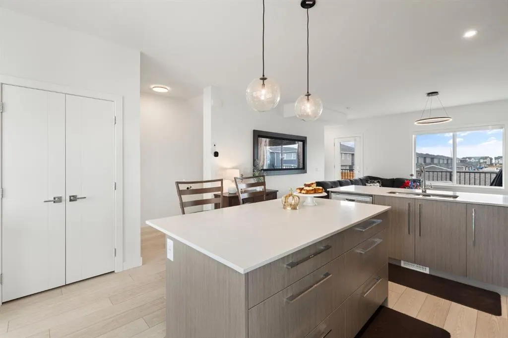 335 Creekside Boulevard SW, #501