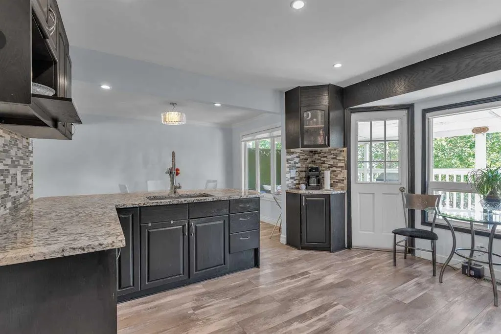 39 Templeridge Bay NE