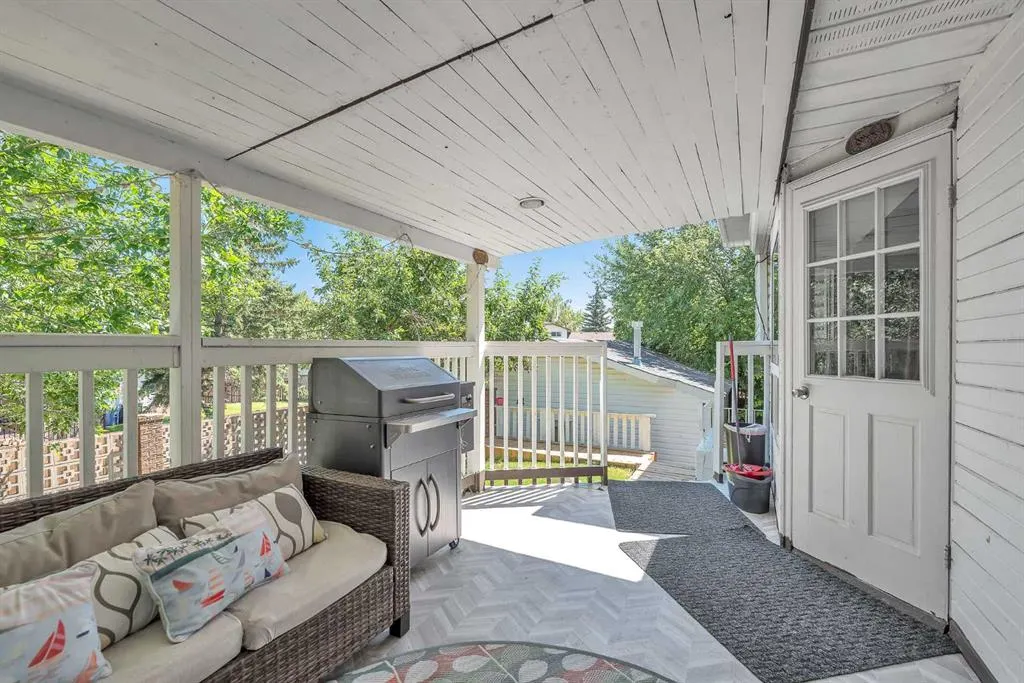 39 Templeridge Bay NE