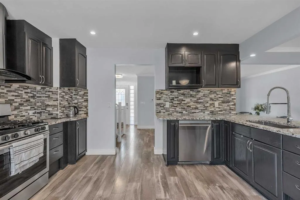 39 Templeridge Bay NE