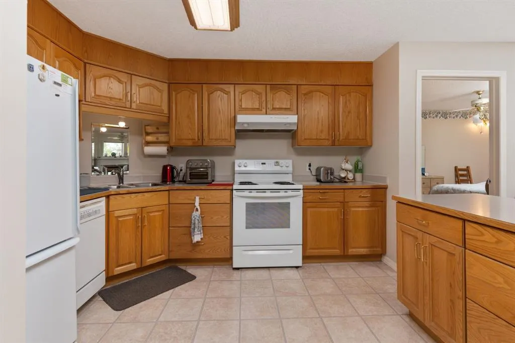 4623 65 Street, #207