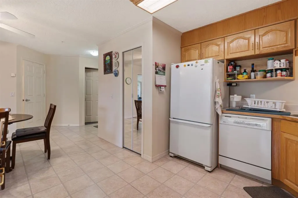 4623 65 Street, #207