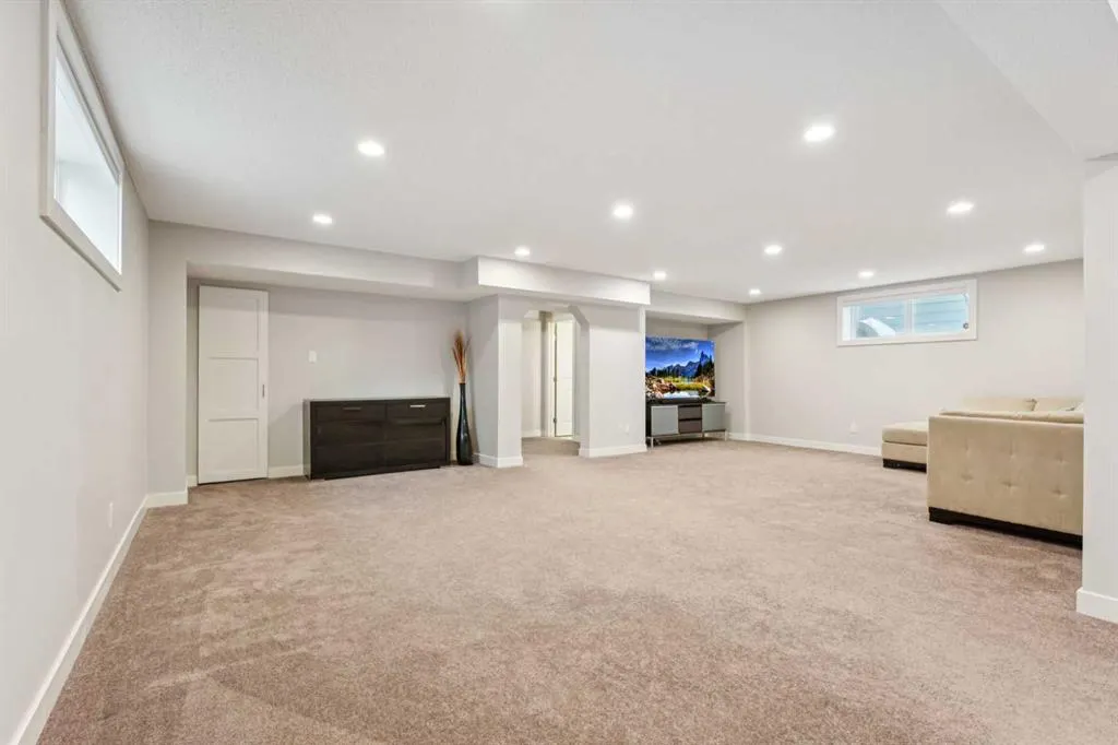 15 Sherwood Gate NW