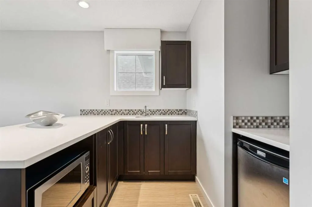 15 Sherwood Gate NW