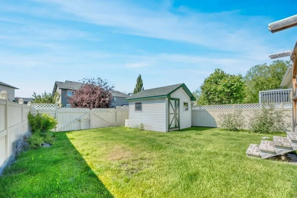 7 Springs Crescent SE