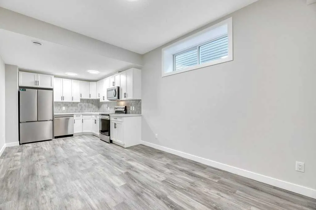 230 Wildrose Drive