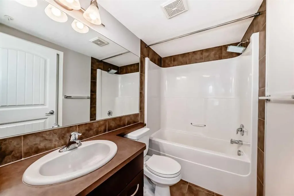 115 Prestwick Villas SE, #2124