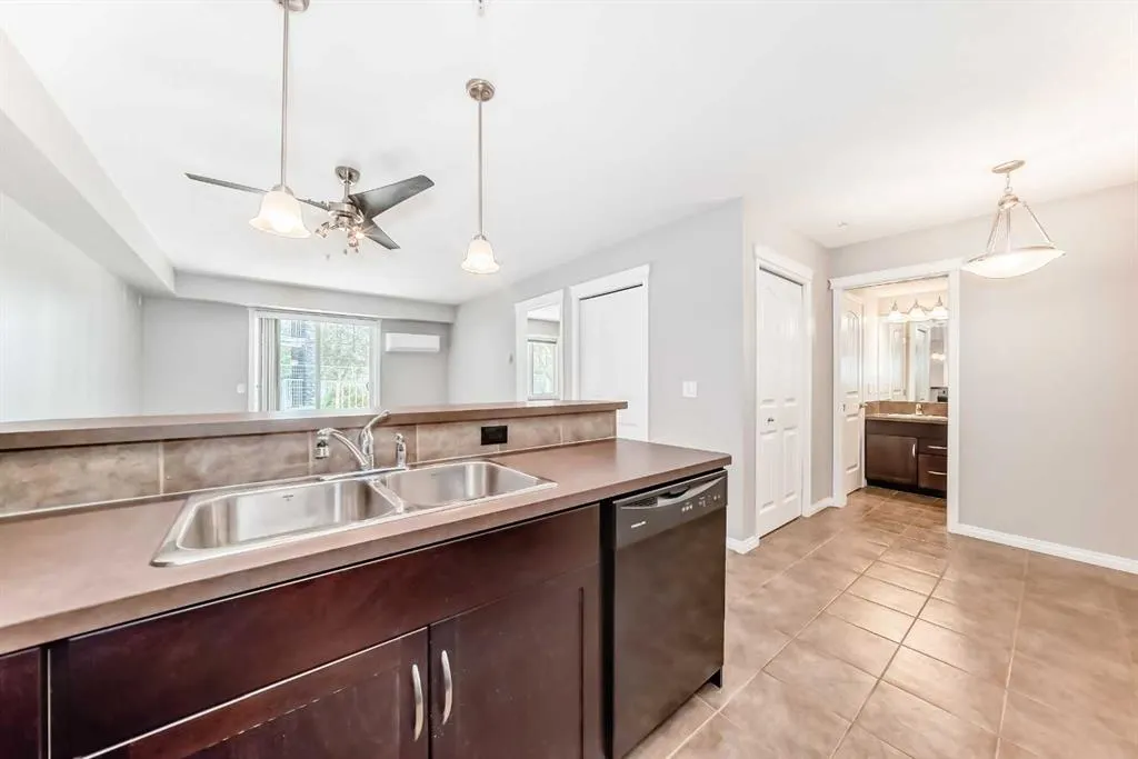 115 Prestwick Villas SE, #2124