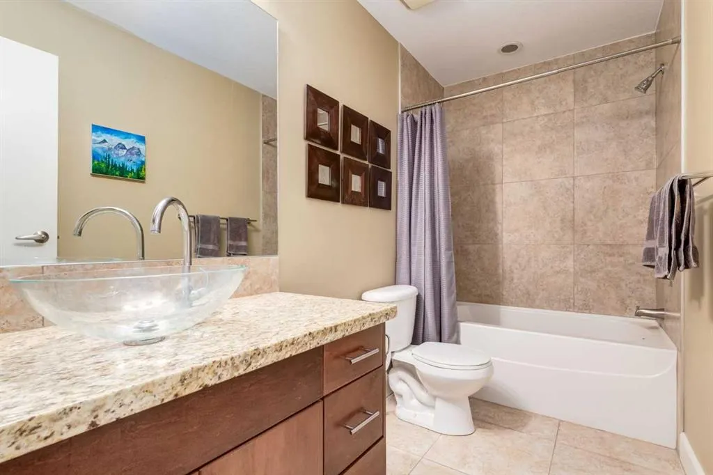 1321 Kensington Close NW, #109