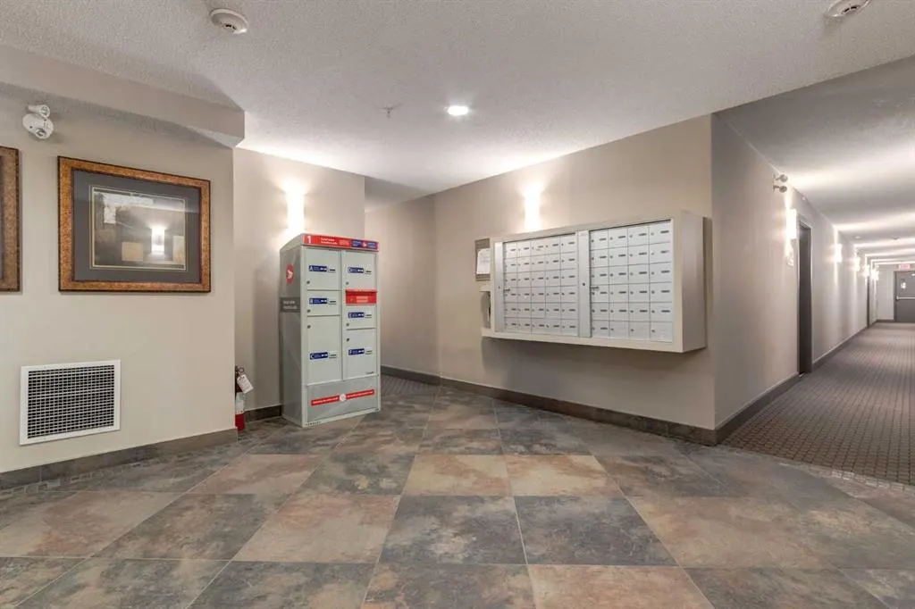 1321 Kensington Close NW, #109