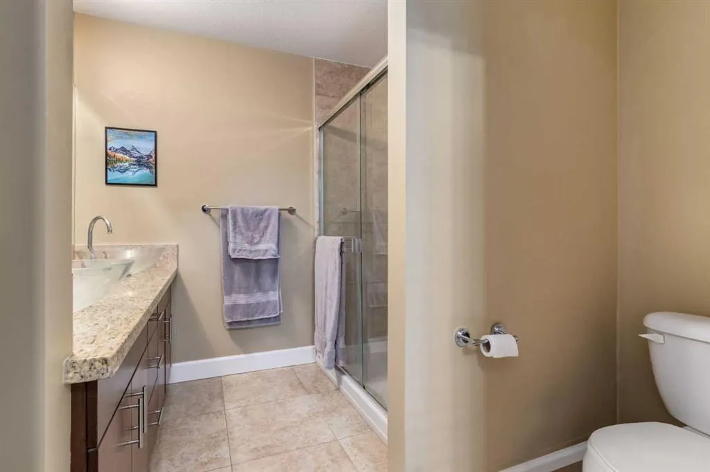1321 Kensington Close NW, #109