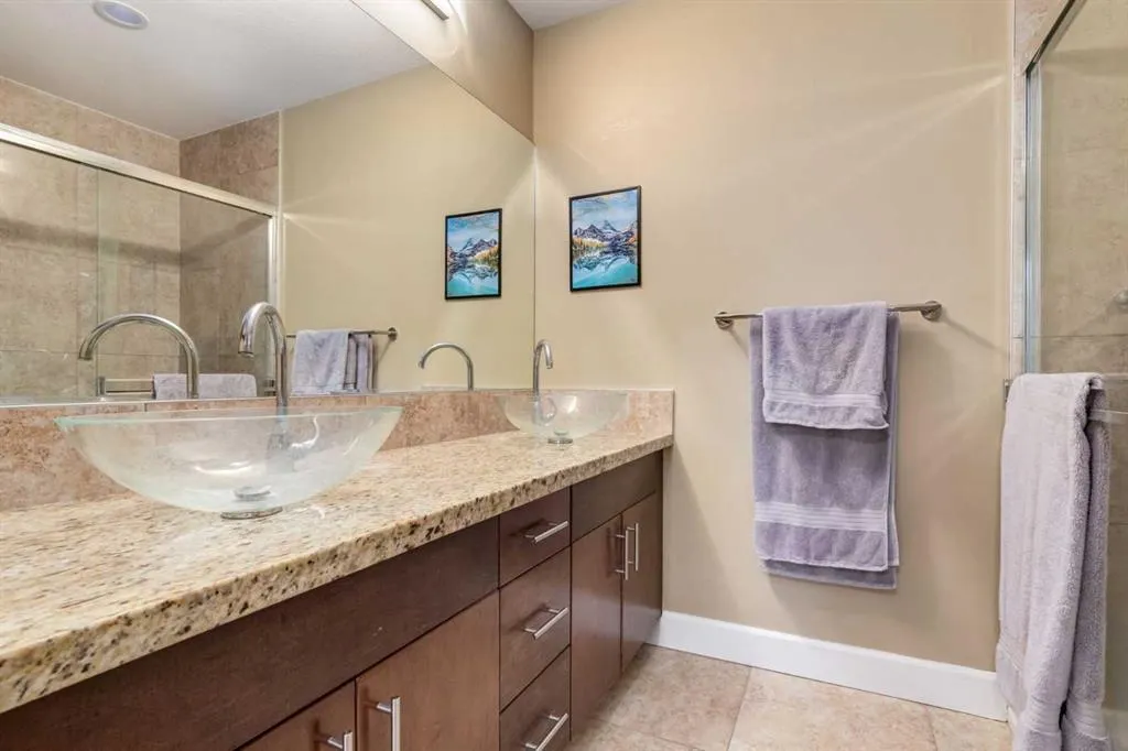 1321 Kensington Close NW, #109