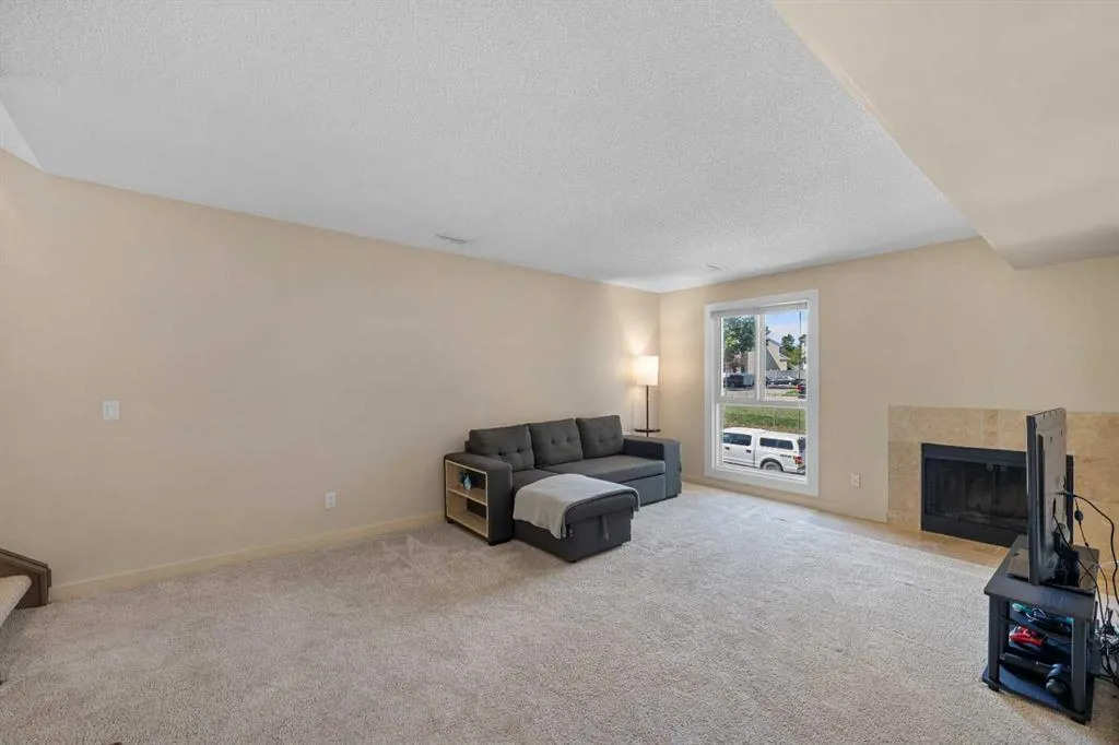 13104 Elbow Drive SW, #101