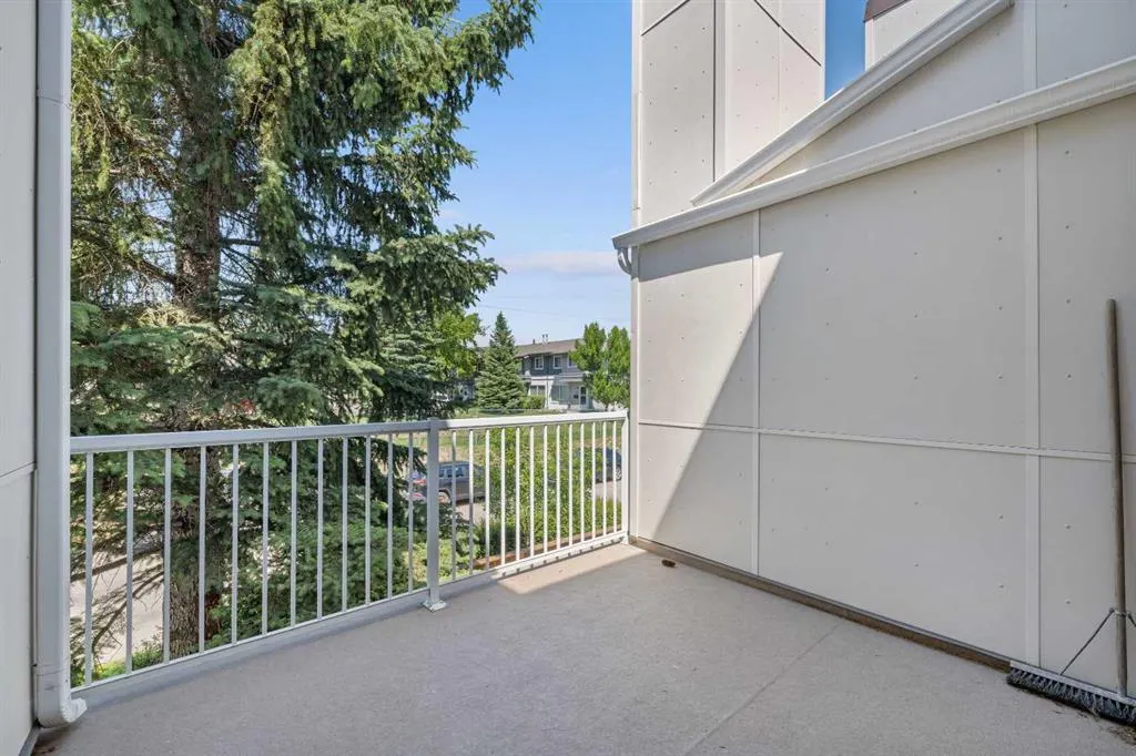 13104 Elbow Drive SW, #101