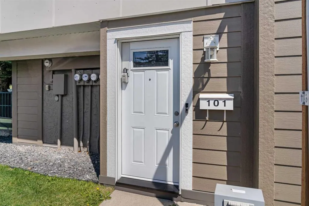 13104 Elbow Drive SW, #101