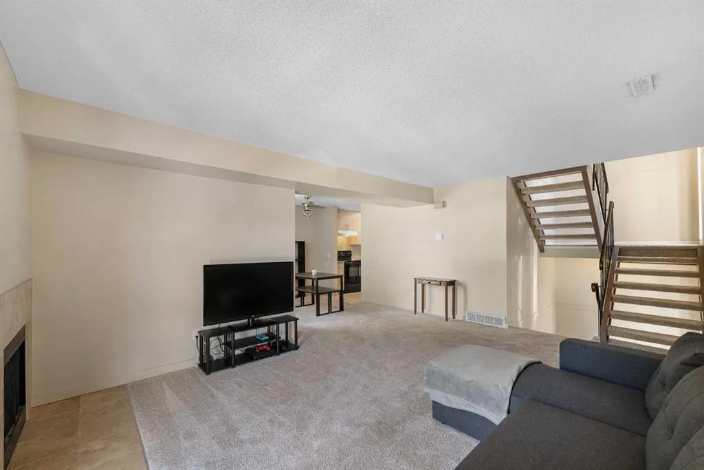 13104 Elbow Drive SW, #101