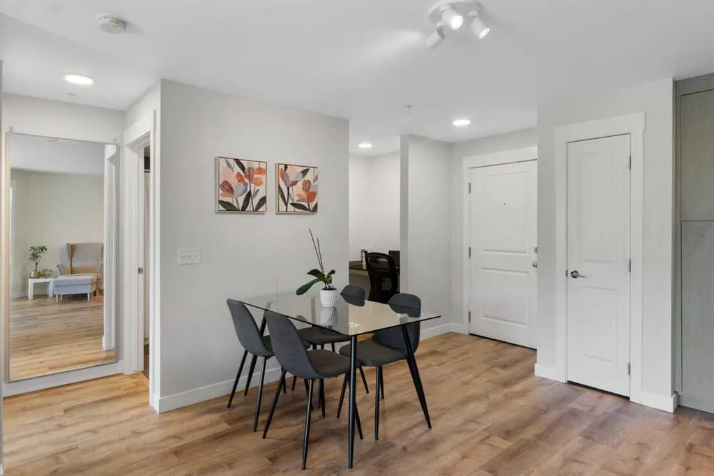 11 Mahogany Row SE, #1312