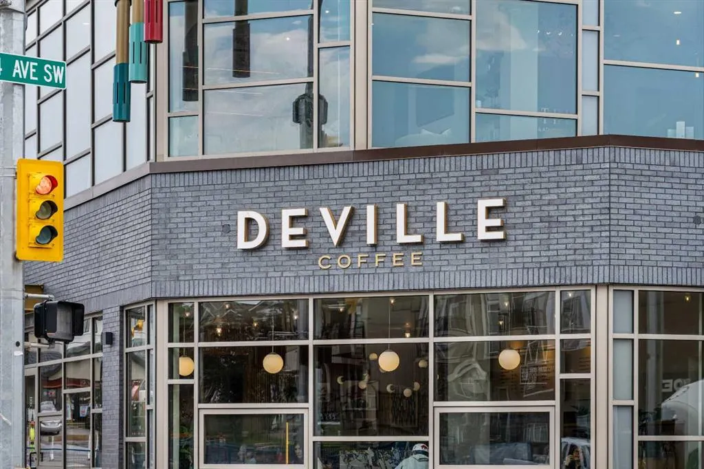 2111 34 Avenue SW, #201