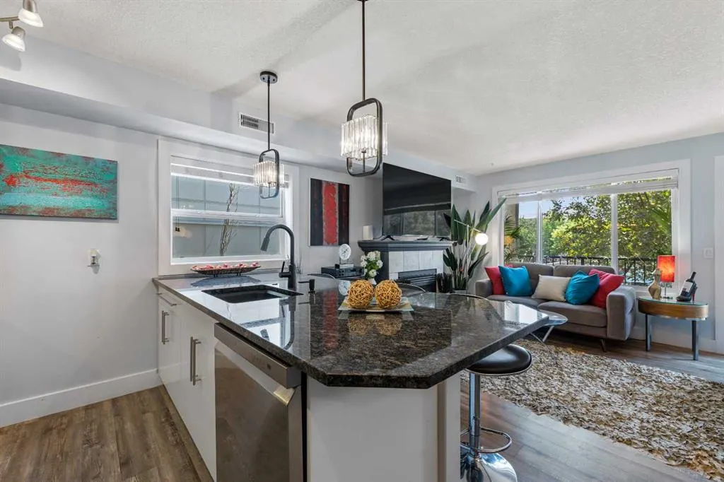 2111 34 Avenue SW, #201