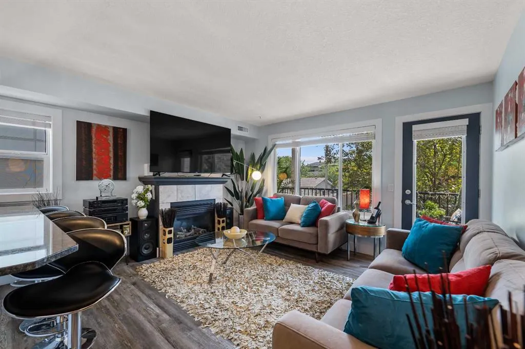 2111 34 Avenue SW, #201