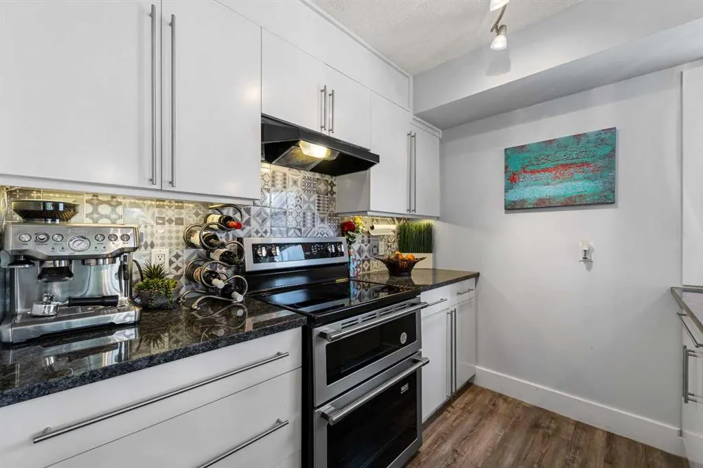 2111 34 Avenue SW, #201