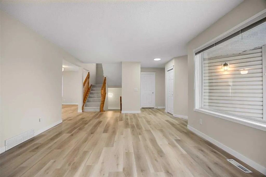 99 Arbour Crest Rise NW