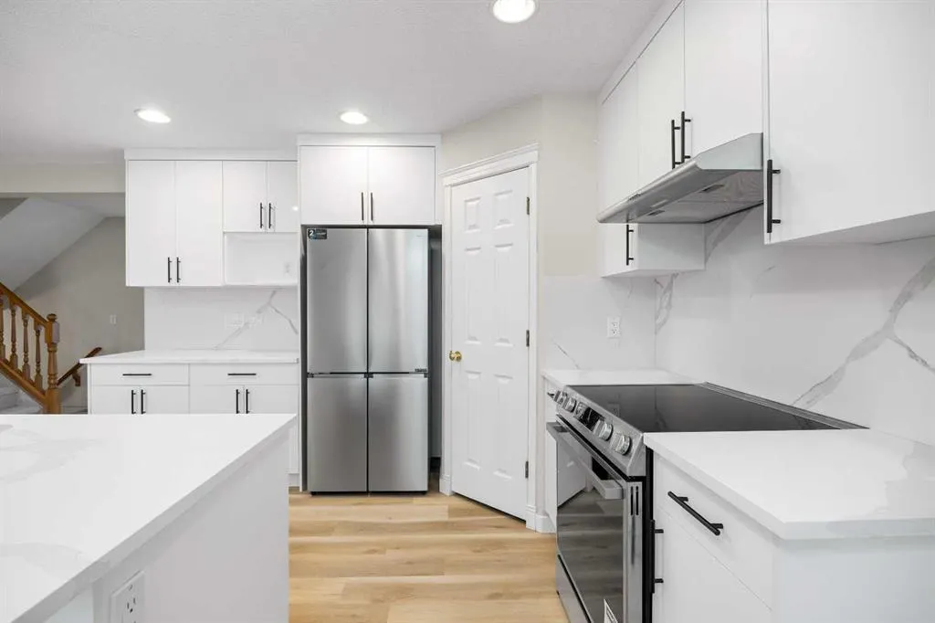 99 Arbour Crest Rise NW