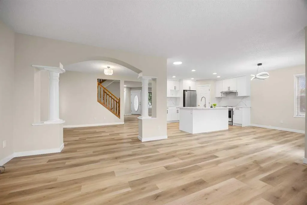 99 Arbour Crest Rise NW