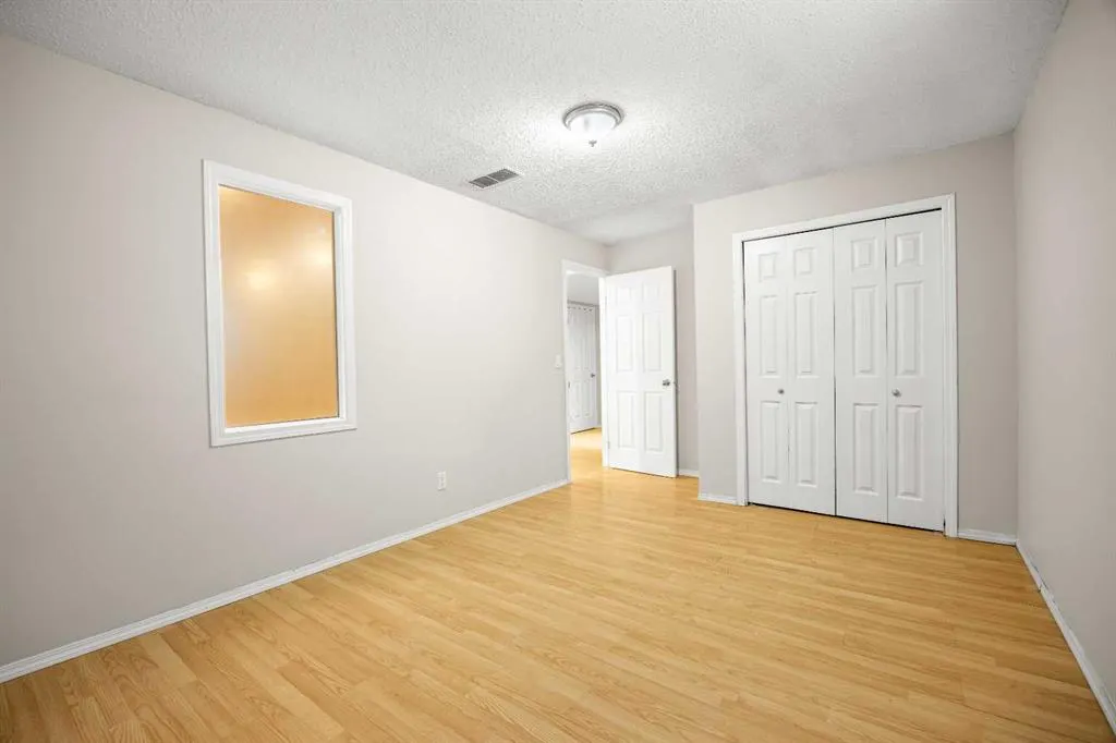 99 Arbour Crest Rise NW