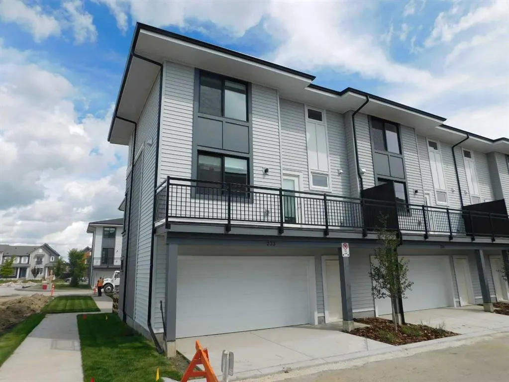 857 Belmont Drive SW, #233