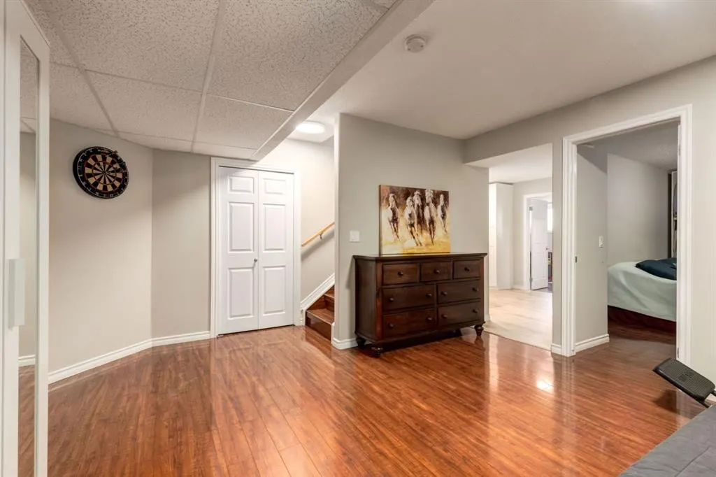 118 Bridlerange Place SW