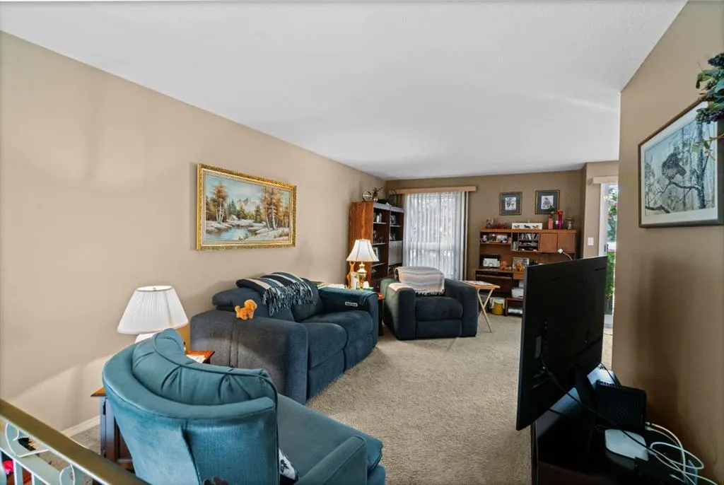 4118 60 Street, #2